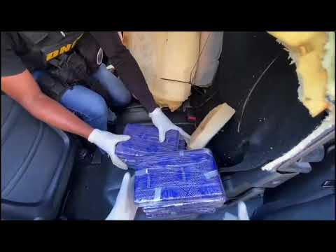 DNCD Intercepta hombre con 35 paquetes de presunta cocaína que sería enviada a Europa y EEUU