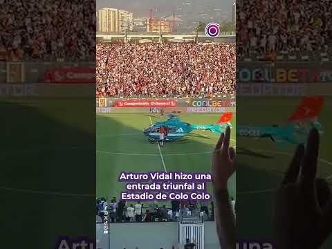 La entrada de Arturo Vidal en su regreso a Colo Colo #viral