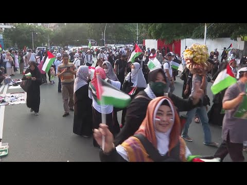 Protest in support of Palestinians outside US embassy in Jakarta