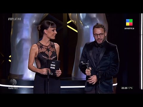 Martina Gusmán y Benjamín Vicuña entregan el premio a la Mejor Ópera Prima Iberoamericana