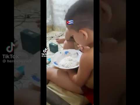Así se “alimentan” los niños cubanos, bajo el socialismo castrista en #Cuba #shorts #viral