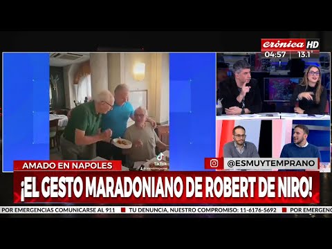Robert De Niro besó una estatuilla de Maradona y se volvió viral en las redes