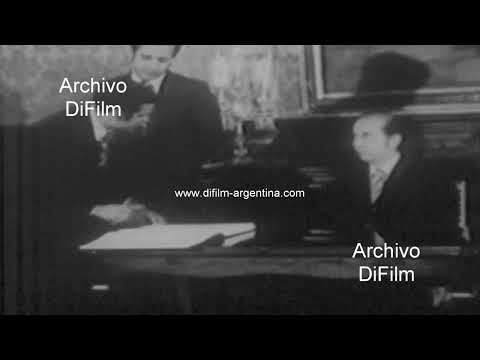 Carlos Andres Perez pone en funciones a nuevos ministros en Venezuela 1977