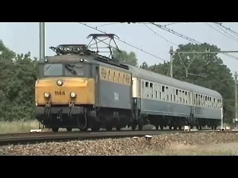 De NS 1100 loc | The Dutch 1100 locomotive