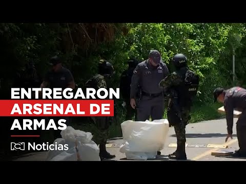 'Los Costeños' iniciaron proceso de desarme en Atlántico: entregaron arsenal de armas