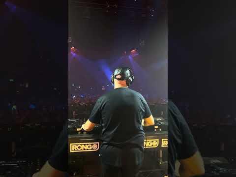 Aly & Fila playing Paul Miller Pluckbreaker on FSOE at Rong Manchester