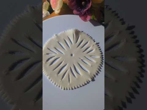 গ্রাম বাংলার ঐতিহ্যবাহী চিকন পিঠা। #গ্রাম #ট্রেডিশনাল #ঐতিহ্য #আবু_ত্বহা_মুহাম্মদ_আদনান