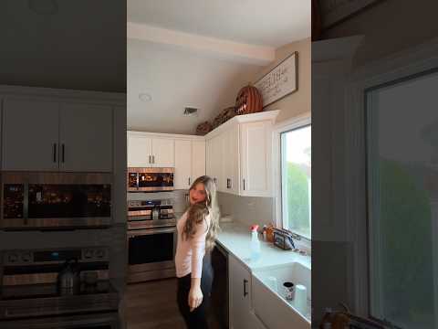 that’s true ☺️🫧 #elliscapri #famousshorts #fyo #4urpage #blowupovernight #fy