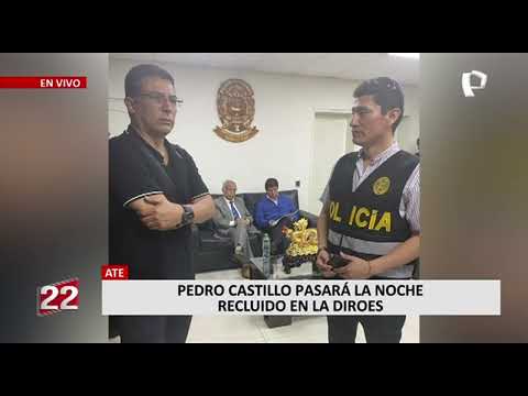 Pedro Castillo es trasladado a la sede policial de la Diroes tras salir de la Prefectura (3/3)