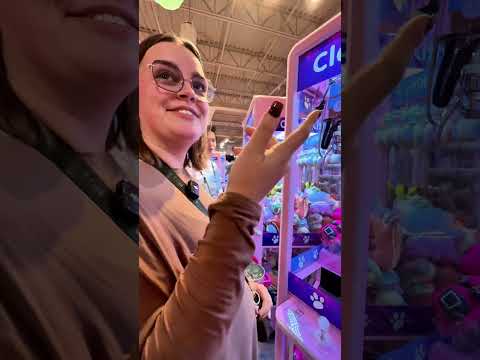 How Many Squid Can She Win From The Claw Machine? 🦑