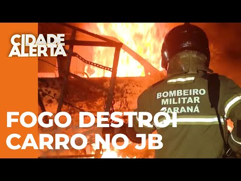 Dono do veículo acusou pessoas em situação de rua de ter provocado o incêndio