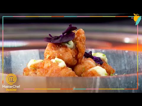 “Está espectacular”: Antony triunfa con su plato de cazón | MasterChef Junior 8