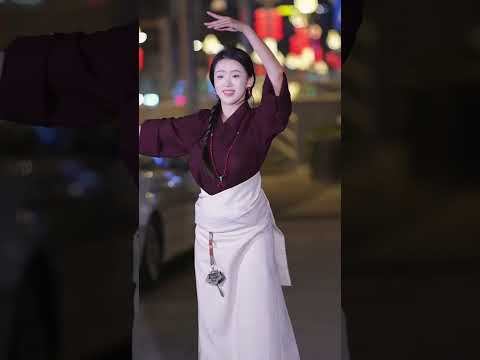 LiLi，elegant Tibetan dance beauty🌹