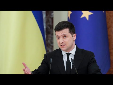 Le président ukrainien Zelensky reçu à l'Élysée sur fond de tensions avec la Russie