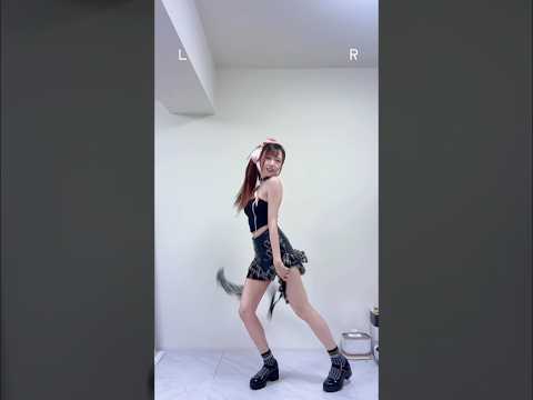 YENAの人気曲『Being a Good Girl Hurts』の歌詞と振り付け、衣装を詳しく紹介 サムネイル