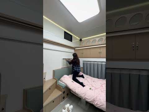 How cool is the <strong>double</strong>-decker RV on rainy days️ # rainy <strong>days</strong> # immersive # RV life # daily vlog #...