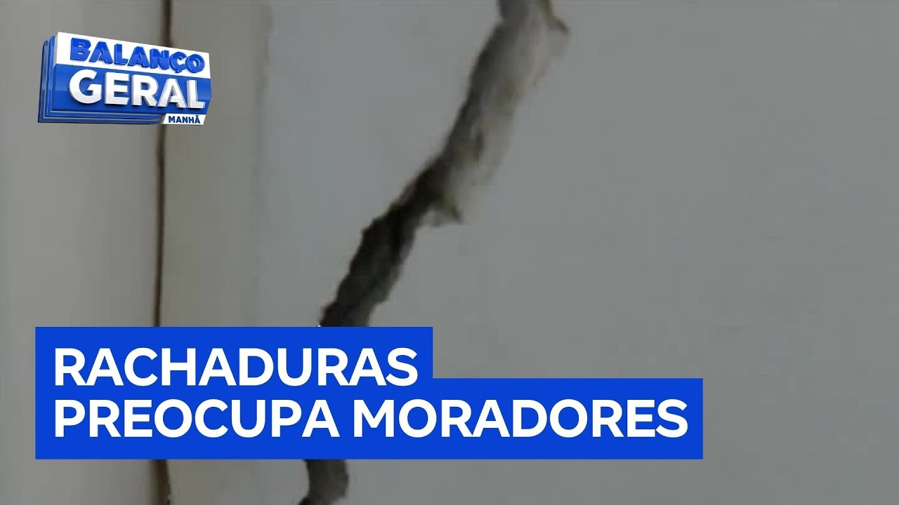 Moradores temem que edifício cheio de rachaduras desabe em Guarulhos SP