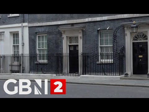 LIVE NOW: Cabinet arrivals ahead of a meeting with the Prime Minister