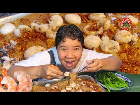 ราดหน้าถาดรวมมิตร-เป็นถาดเบิ่ด ราดหน้าถาดรวมมิตร-เป็นถาดเบิ่ด
