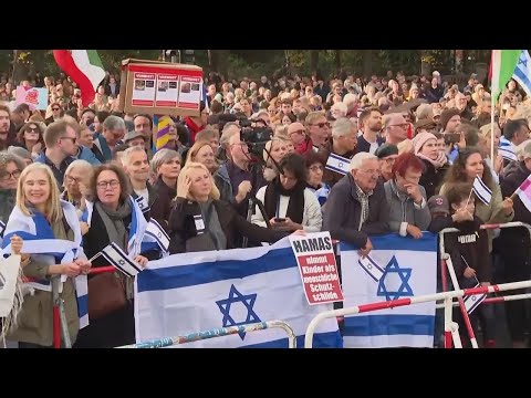 Thousands attend demonstration in Berlin to show opposition to antisemitism and support for Israel