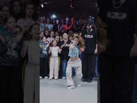 Se aprendió la coreo en solo 20 minutos y así bailó 😳