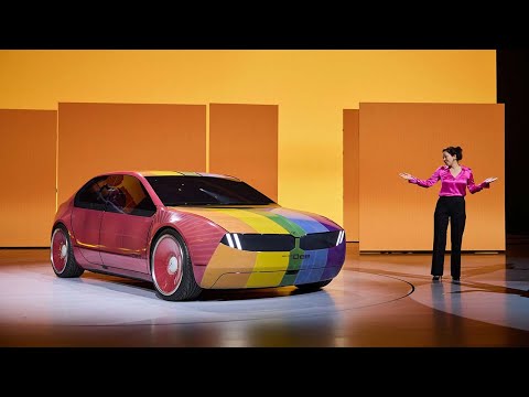 BMW i Vision Dee Color Change - The car of the future?