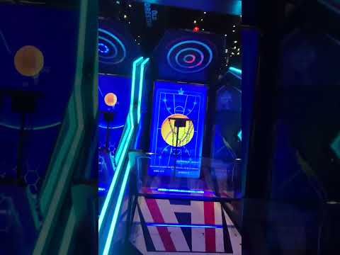 Weekend mode wearing the Oakley Meta HSTN 🐎🛹🕹️🍹⚾️ #oakley #metaglasses