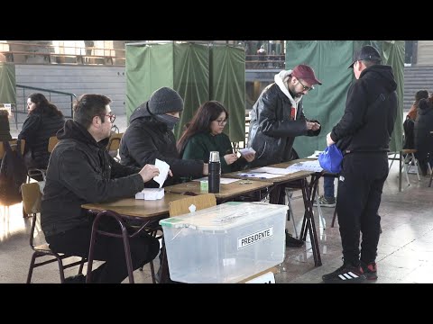 Chileans vote to choose the ruling coalition’s presidential candidate | AFP