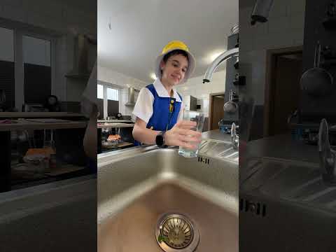 Player 1 drinks invisible water