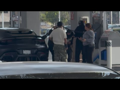 Los Gemelos De Sinaloa - A LA ORDEN