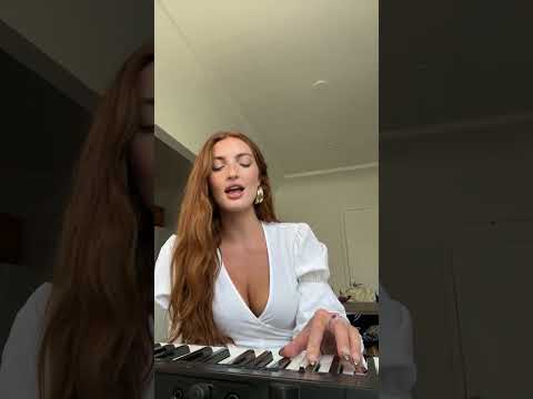 Plastic Off The Sofa - Beyoncé Cover