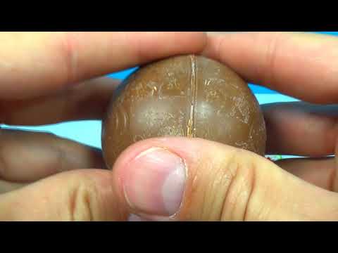 Surprise eggs unboxing