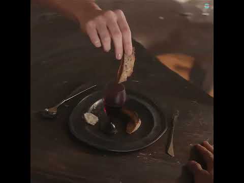 Charli XCX - Wuthering Heights / cover art to video /