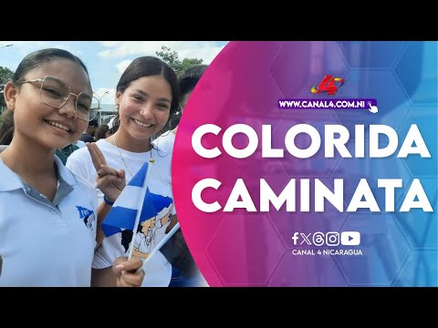 Jóvenes nicaragüenses celebran 17 años de gratuidad en educación con colorida caminata