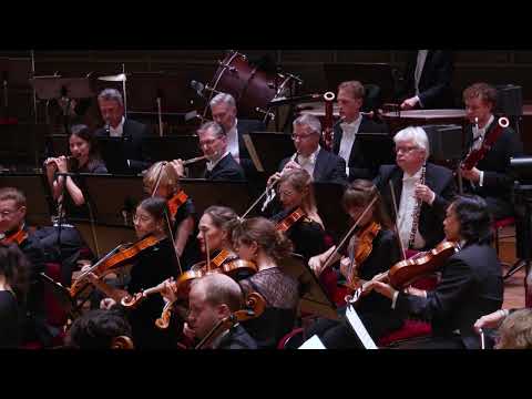 Dvorak´s Symphony No. 7 / The Royal Stockholm Philharmonic Orchestra / Ruth Reinhardt