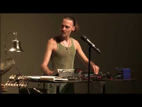 Ambient Roots Minifestival: Bendik Baksaas Seine Sviv med Helga Myhr og Fredrik Høyer
