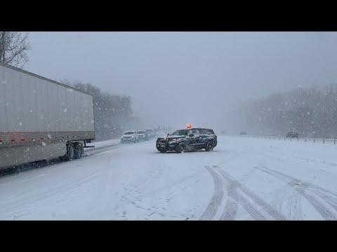 Pileup closes Interstate 94 in Western Michigan