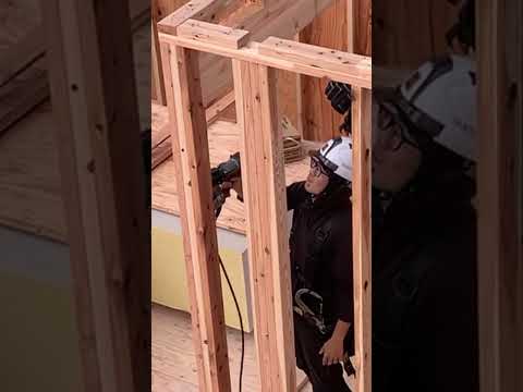 One-day framing of a highly airtight and highly insulated custom house in Yahaba Town, Prefecture