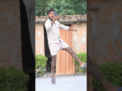 यह कैसा फोन लगा दिया है  😆#comedy #viralvideo #viralreels #funny #trendingvideo #sorts #youtubeshort