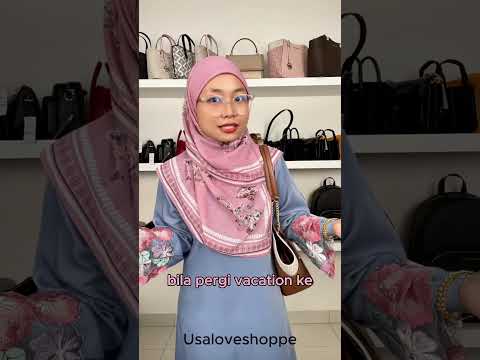 Michael Kors Outlet Jet Set Large Color-Block Signature Logo Tote Bag in camel