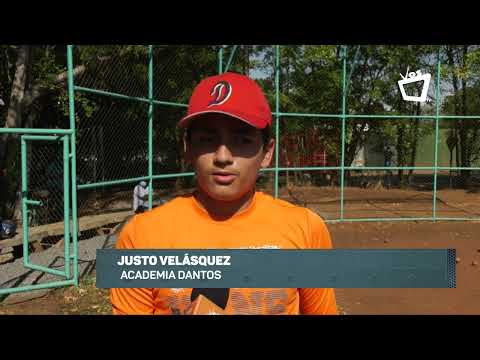 Justo Velásquez Jr gran prospecto del béisbol nicaragüense