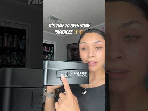 You guys know what time it is ❤️ #fyp #prunboxing #prpackages #viral #makeupvideos