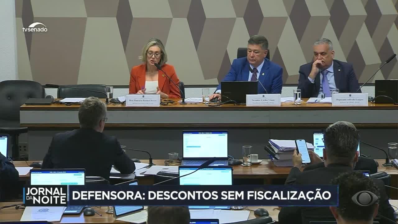 Troca de acusações na CPI do INSS