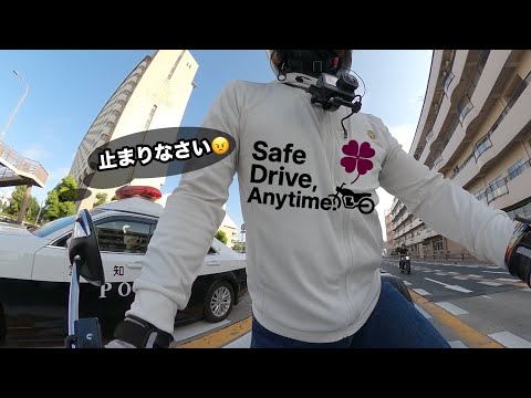 💨暴走車と追いかけてきたパトカーに抜かれるシーン、遵法運転で