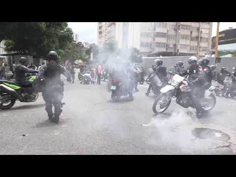 Con gases dispersaron en Caracas la marcha encabezada por Guiadó