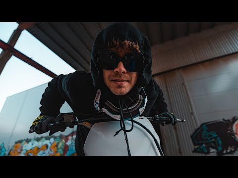 Andre - Pois Täält