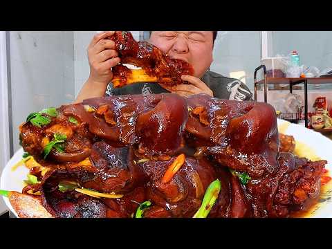 🔥【红扒牛蹄】4 根超大牛蹄！自制红扒牛蹄香辣 Q 弹，大口吸着吃真过瘾！【cram阿强】