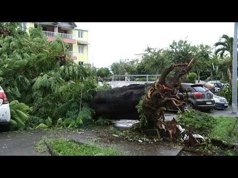 La Réunion: alerte rouge levée après le passage du cyclone Belal | AFP
