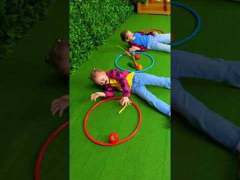 🏆 هل يمكنك اللعب وأنت مستلقٍ؟ #مقاطع_قصيرة #قصص_أطفال