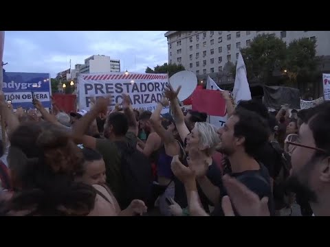 Argentine opposition and protesters celebrate backtrack of presidential deregulation bill